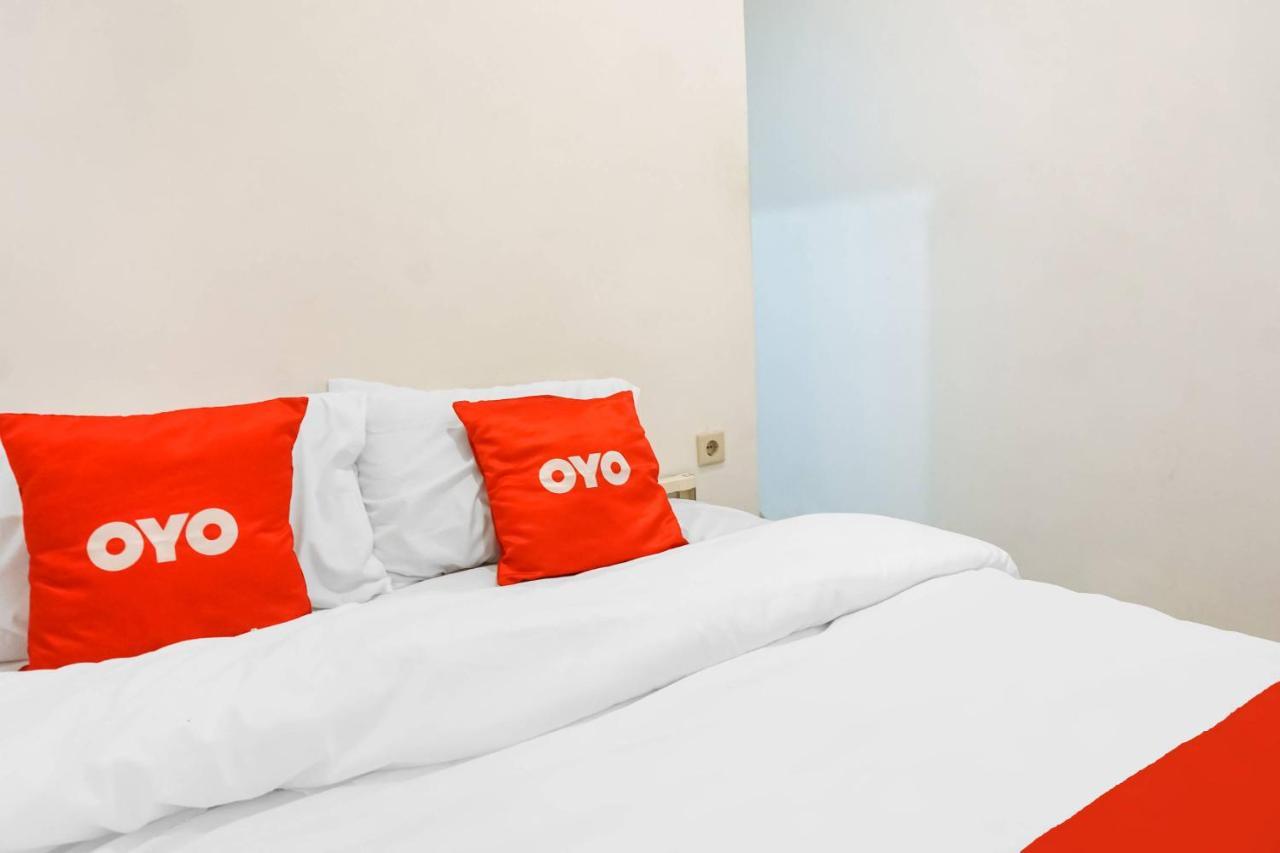 Super Oyo 91074 Stariez Senen Syariah Ξενοδοχείο Τζακάρτα Εξωτερικό φωτογραφία