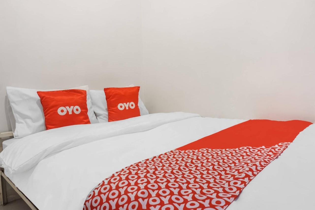 Super Oyo 91074 Stariez Senen Syariah Ξενοδοχείο Τζακάρτα Εξωτερικό φωτογραφία