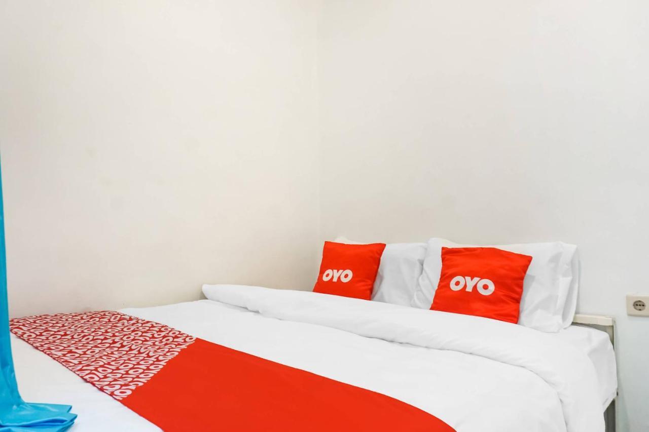 Super Oyo 91074 Stariez Senen Syariah Ξενοδοχείο Τζακάρτα Εξωτερικό φωτογραφία
